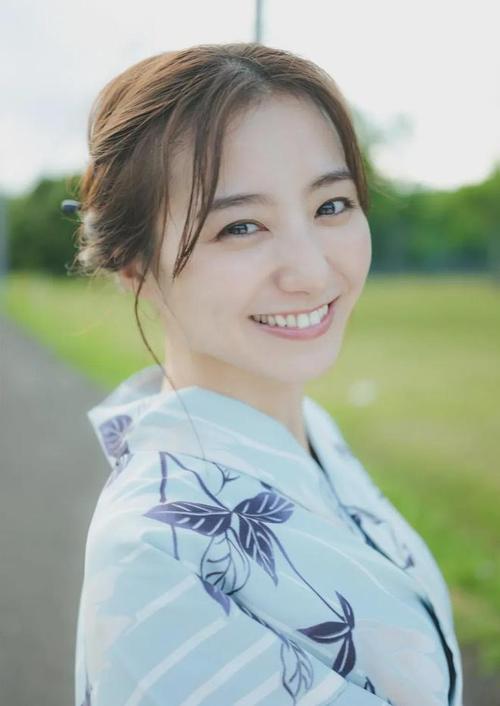 子弹与红唇